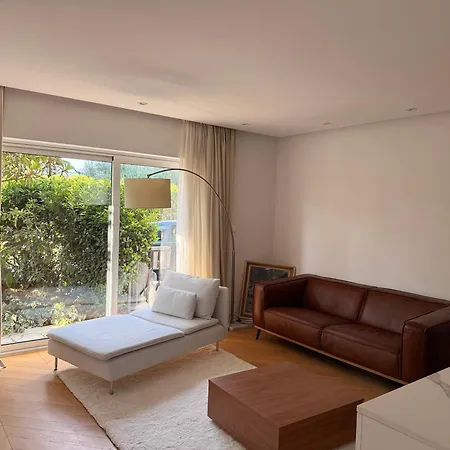 Modern Elegance With Garden And Private Parking Appartement Split