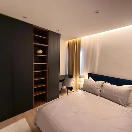 Appartement Modern Elegance With Garden And Private Parking *